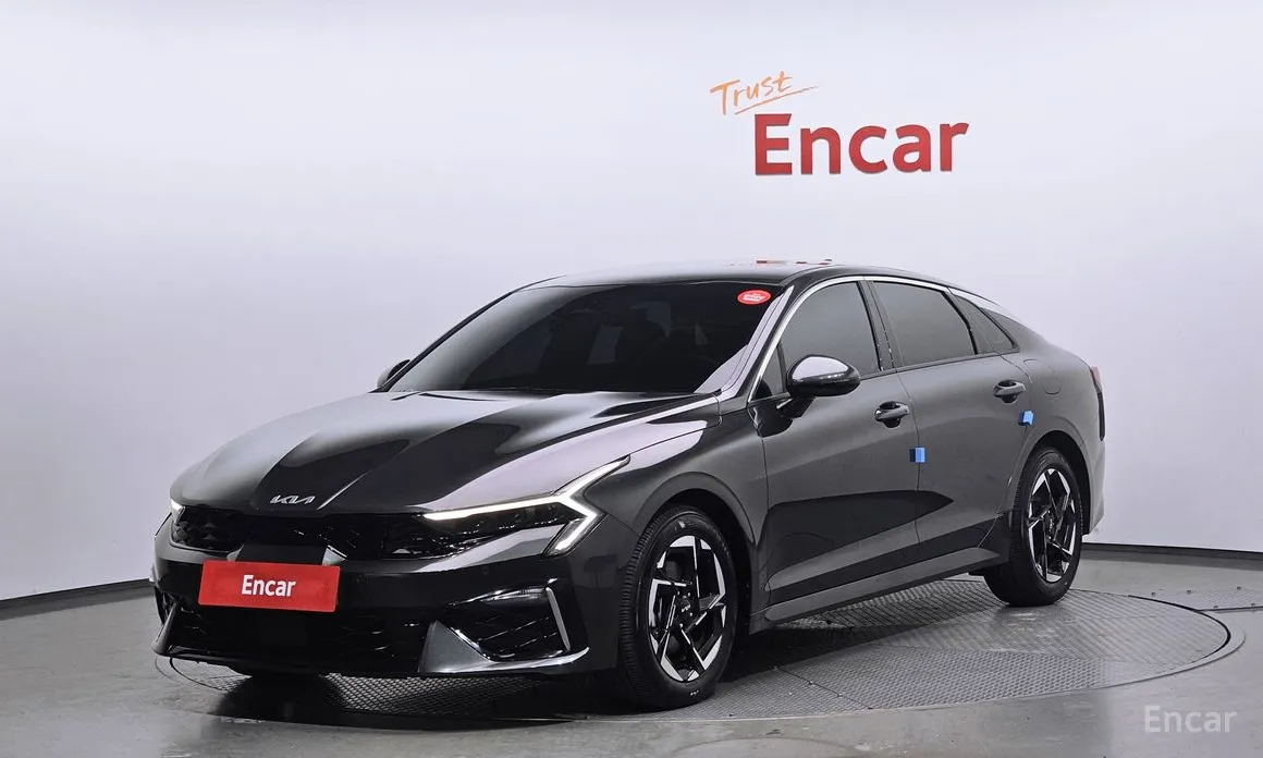 Photo 1 - Kia K5