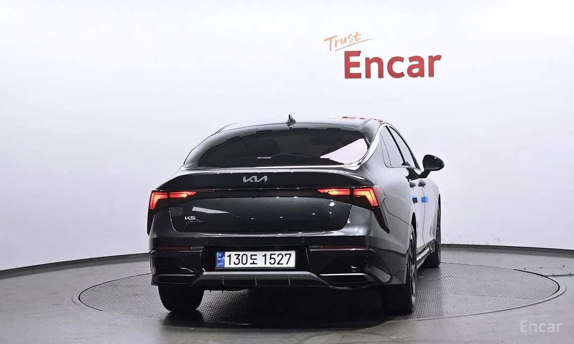 Photo 4 - Kia K5