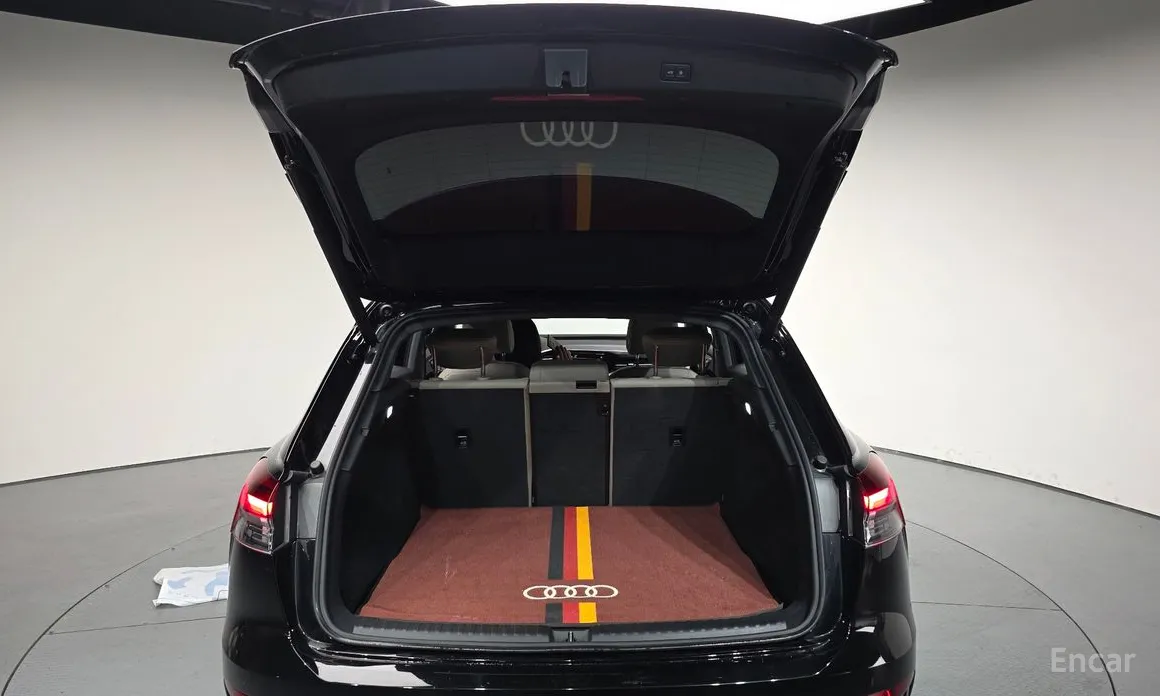 Фото 20 - Audi Q4 e-tron