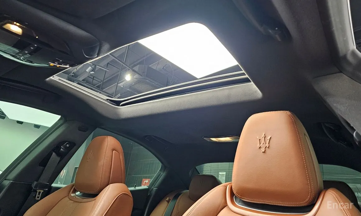 Фото 19 - Maserati Ghibli