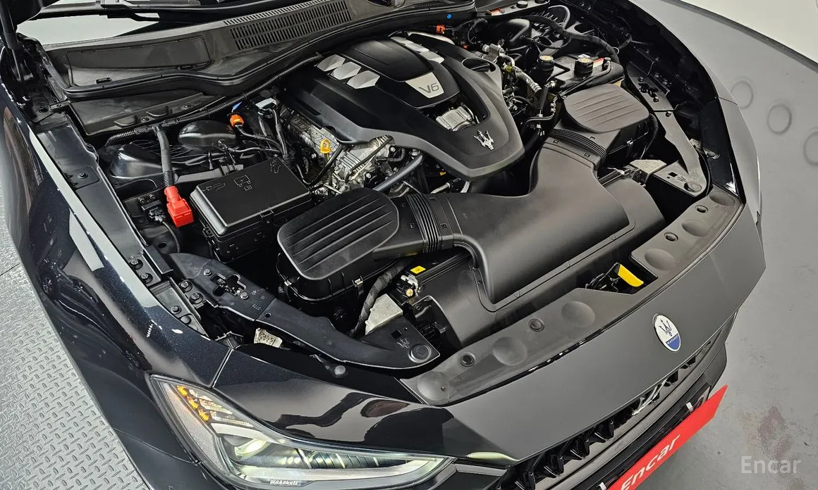 Фото 6 - Maserati Ghibli