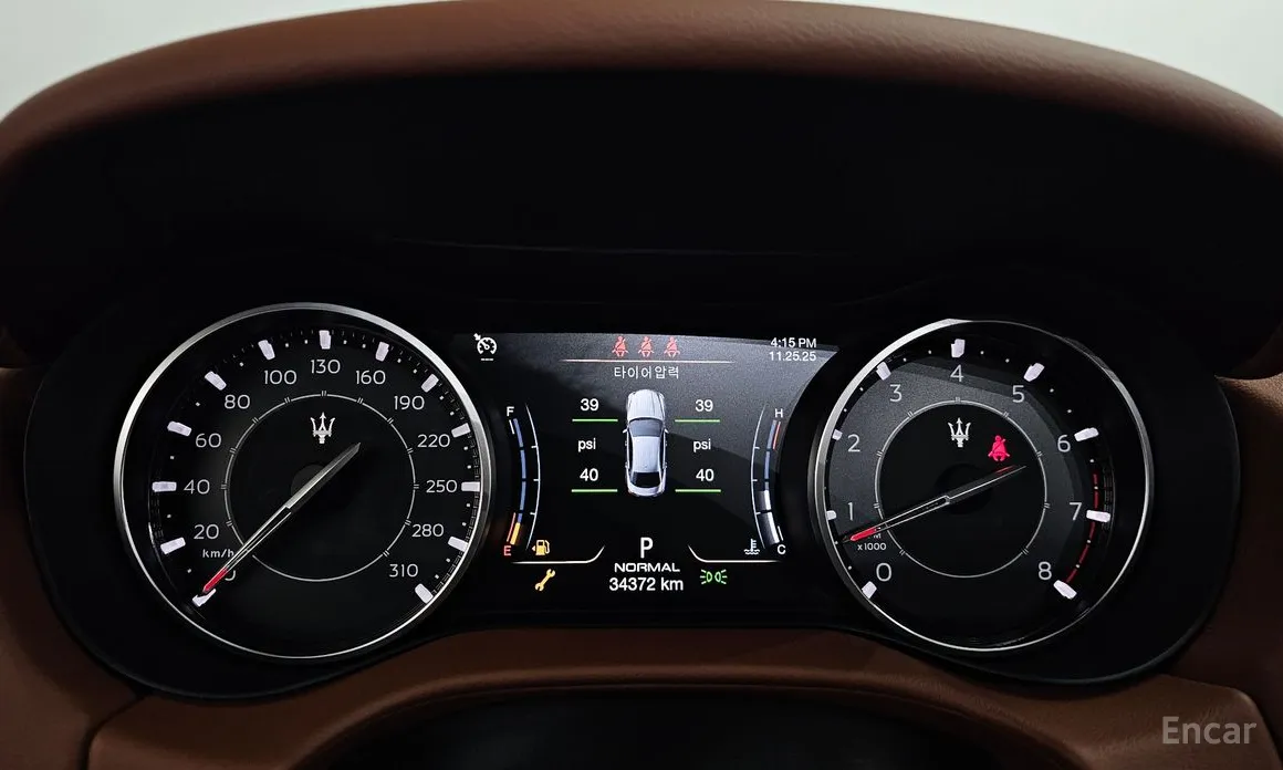 Фото 8 - Maserati Ghibli