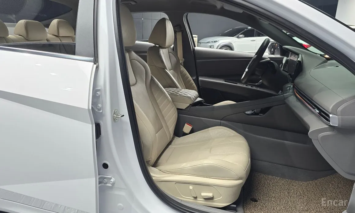 Фото 10 - Hyundai Avante