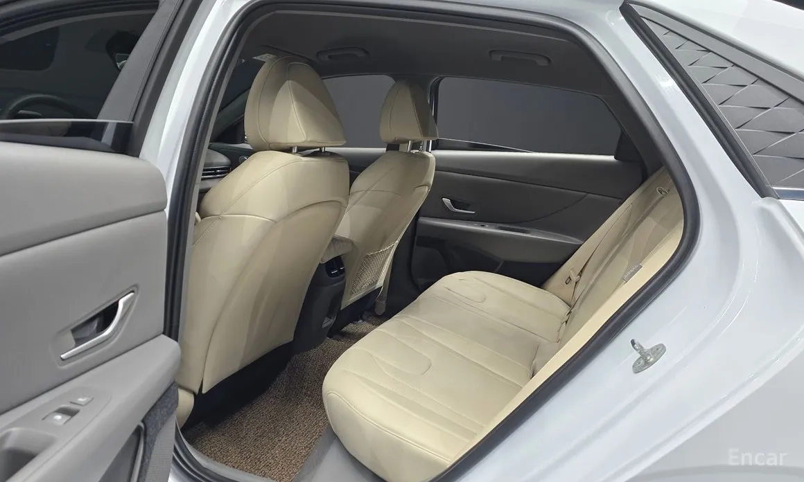 Фото 12 - Hyundai Avante