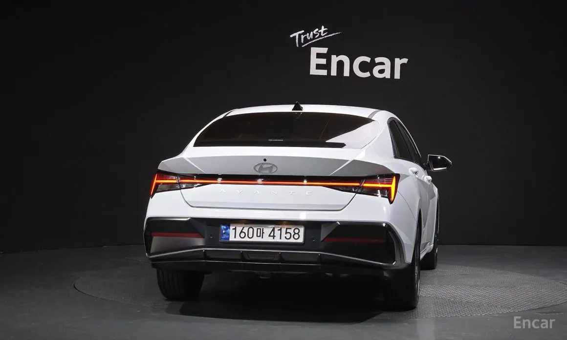 Фото 4 - Hyundai Avante