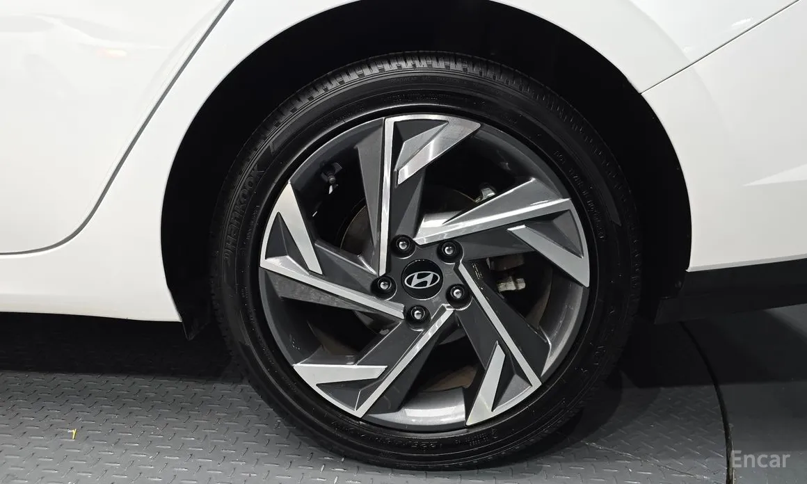 Фото 5 - Hyundai Avante