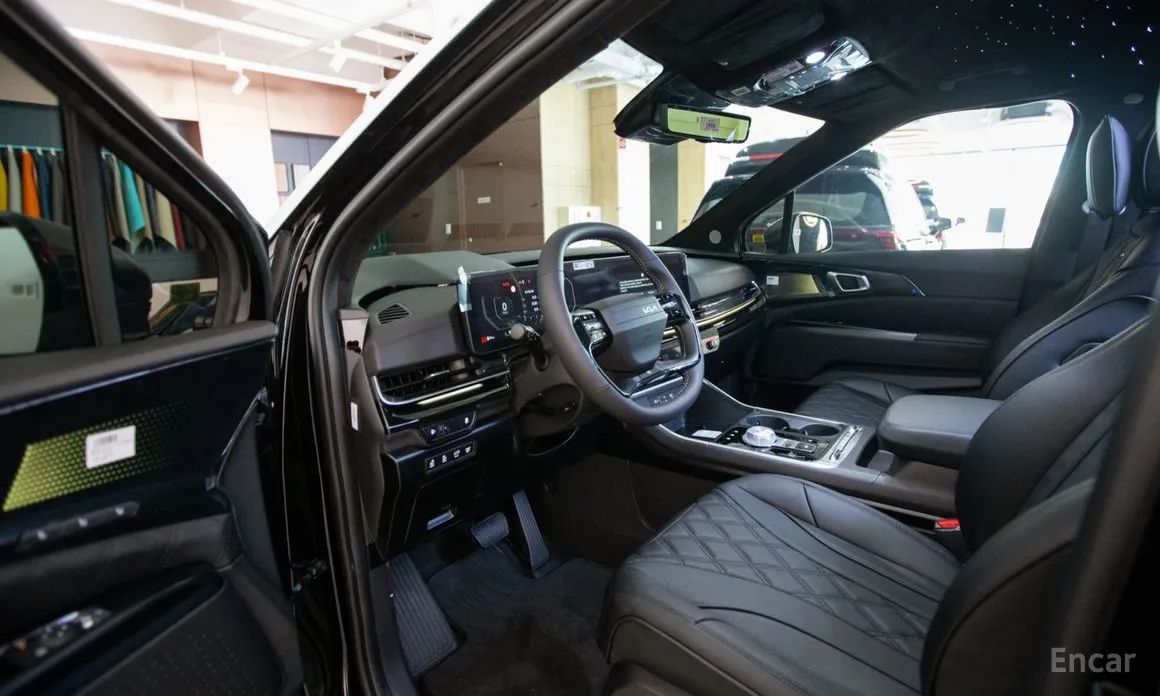 Фото 3 - Kia Carnival