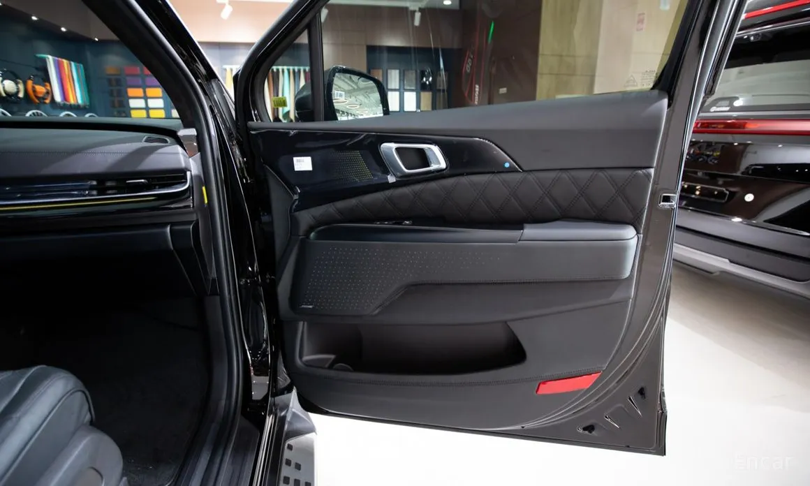 Фото 9 - Kia Carnival