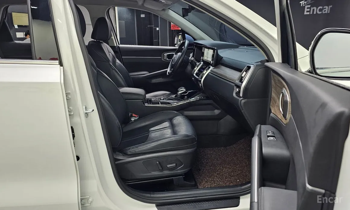 Фото 11 - Kia Sorento