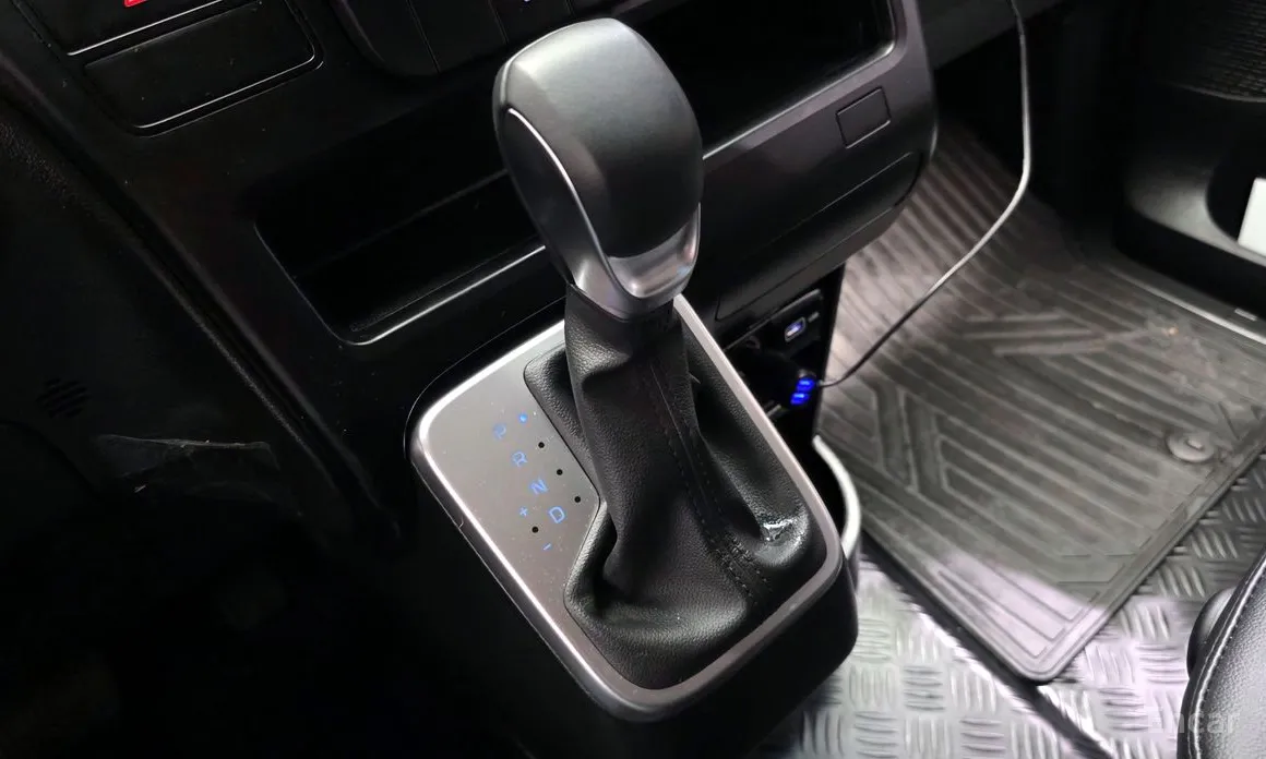 Фото 9 - Hyundai Staria