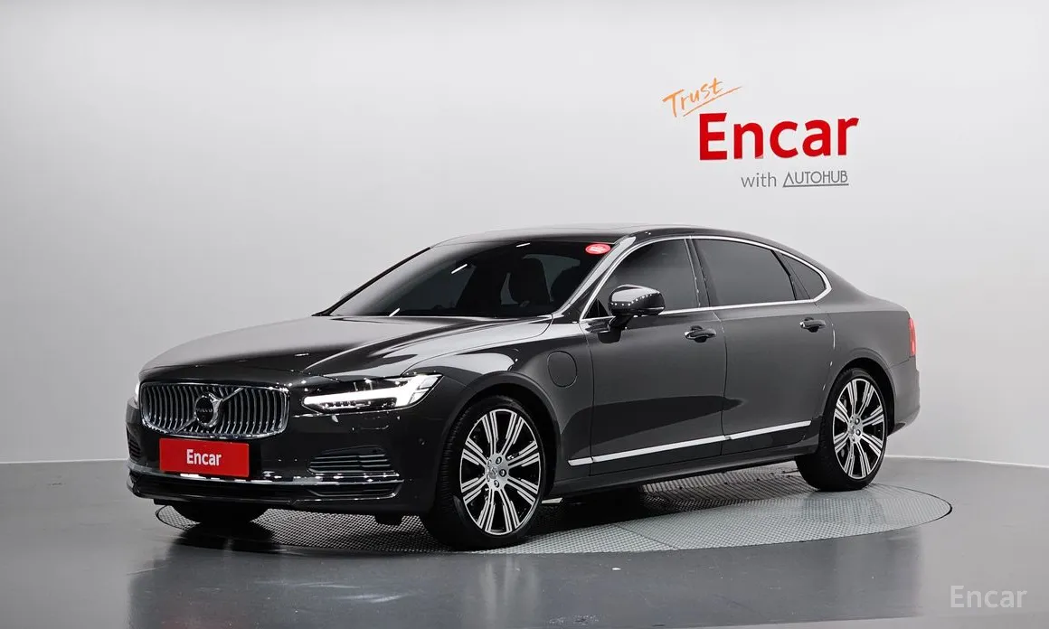 Фото 1 - Volvo S90