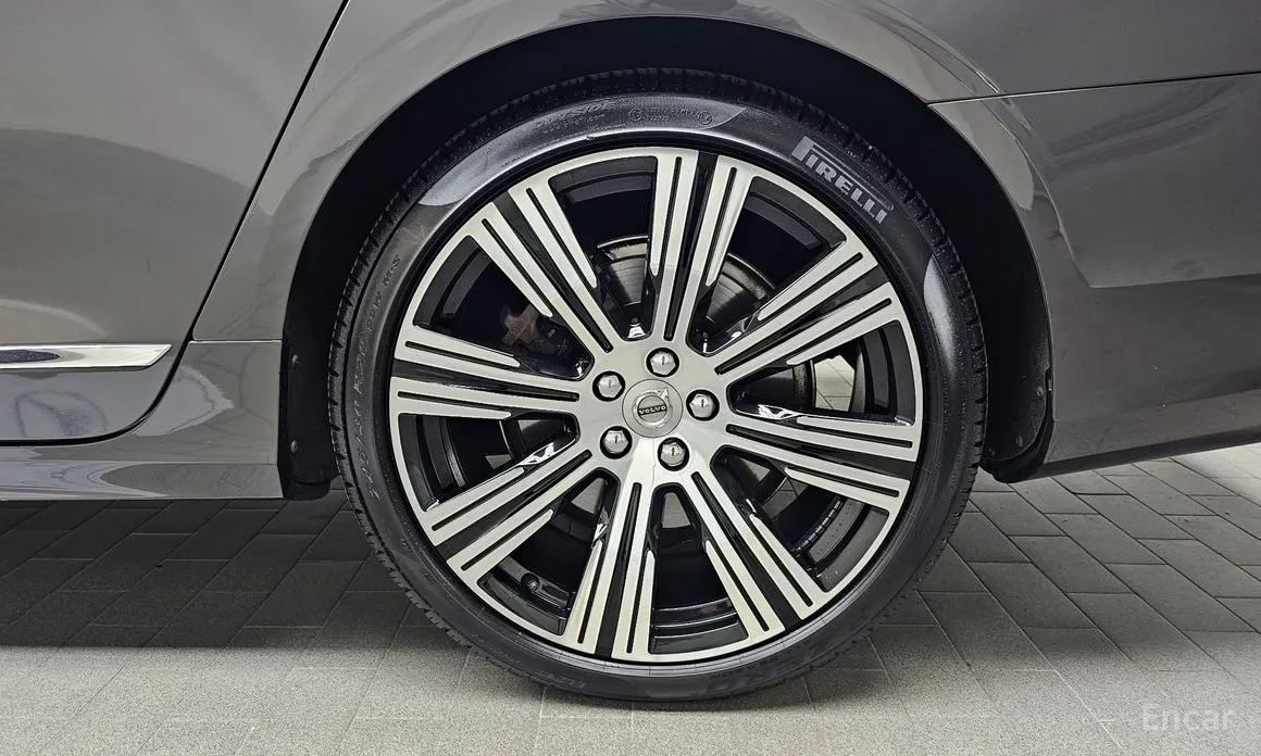 Фото 5 - Volvo S90