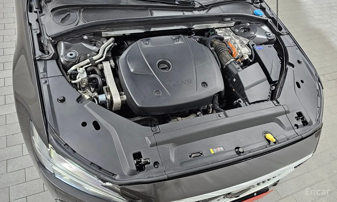 Фото 6 - Volvo S90