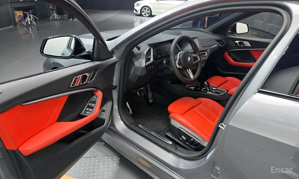 Фото 11 - BMW 1 Series