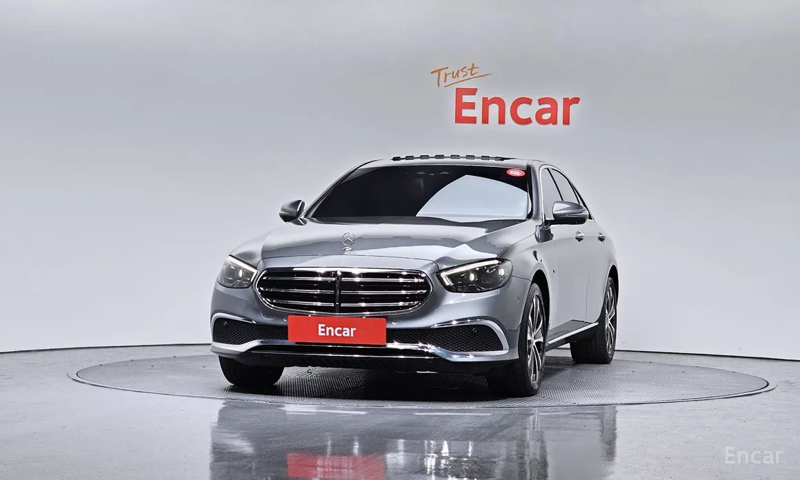 Фото 3 - Mercedes-Benz E-Class