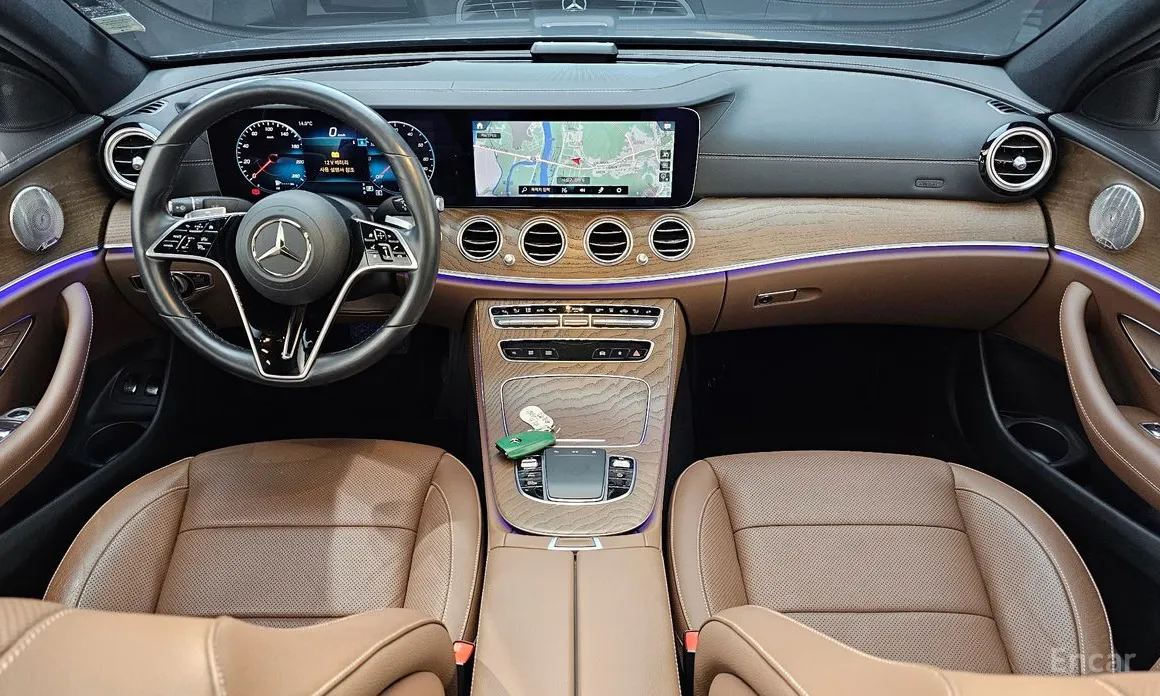 Фото 7 - Mercedes-Benz E-Class