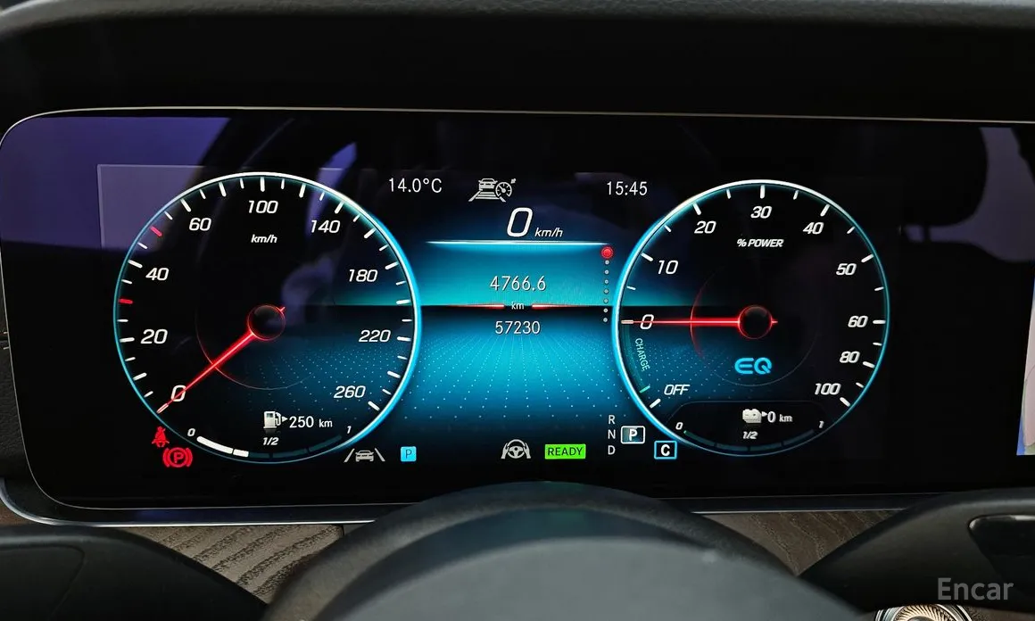 Фото 8 - Mercedes-Benz E-Class