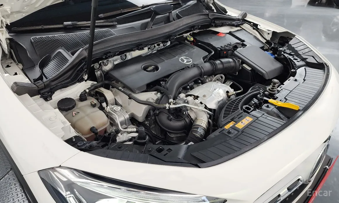 Фото 6 - Mercedes-Benz GLA-Class