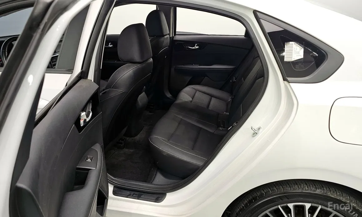 Фото 11 - Kia K3