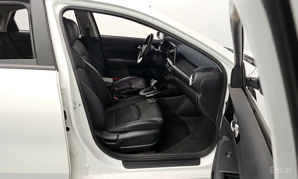 Фото 12 - Kia K3