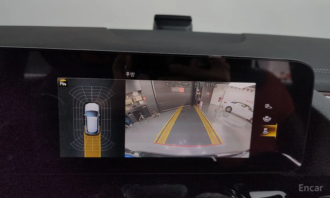 Фото 15 - Mercedes-Benz GLA-Class