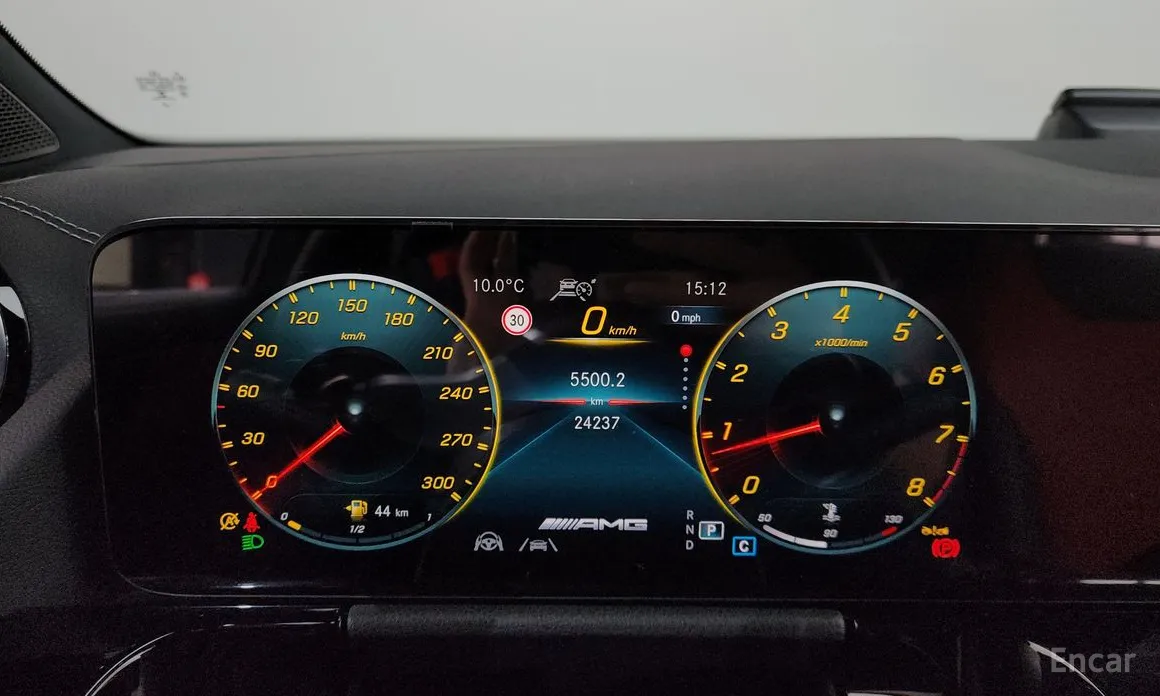 Фото 8 - Mercedes-Benz GLA-Class