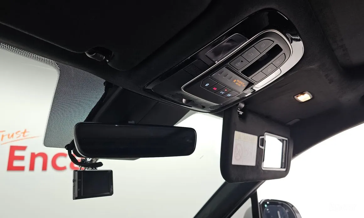 Фото 16 - Hyundai Santa Fe