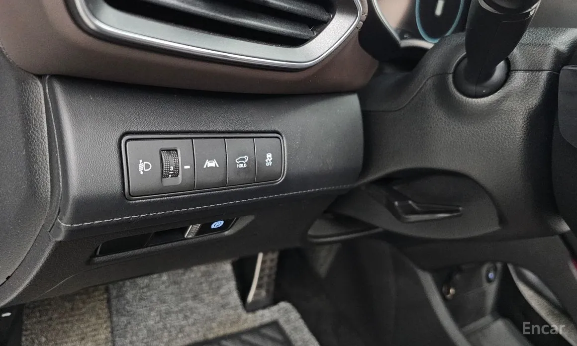 Фото 17 - Hyundai Santa Fe