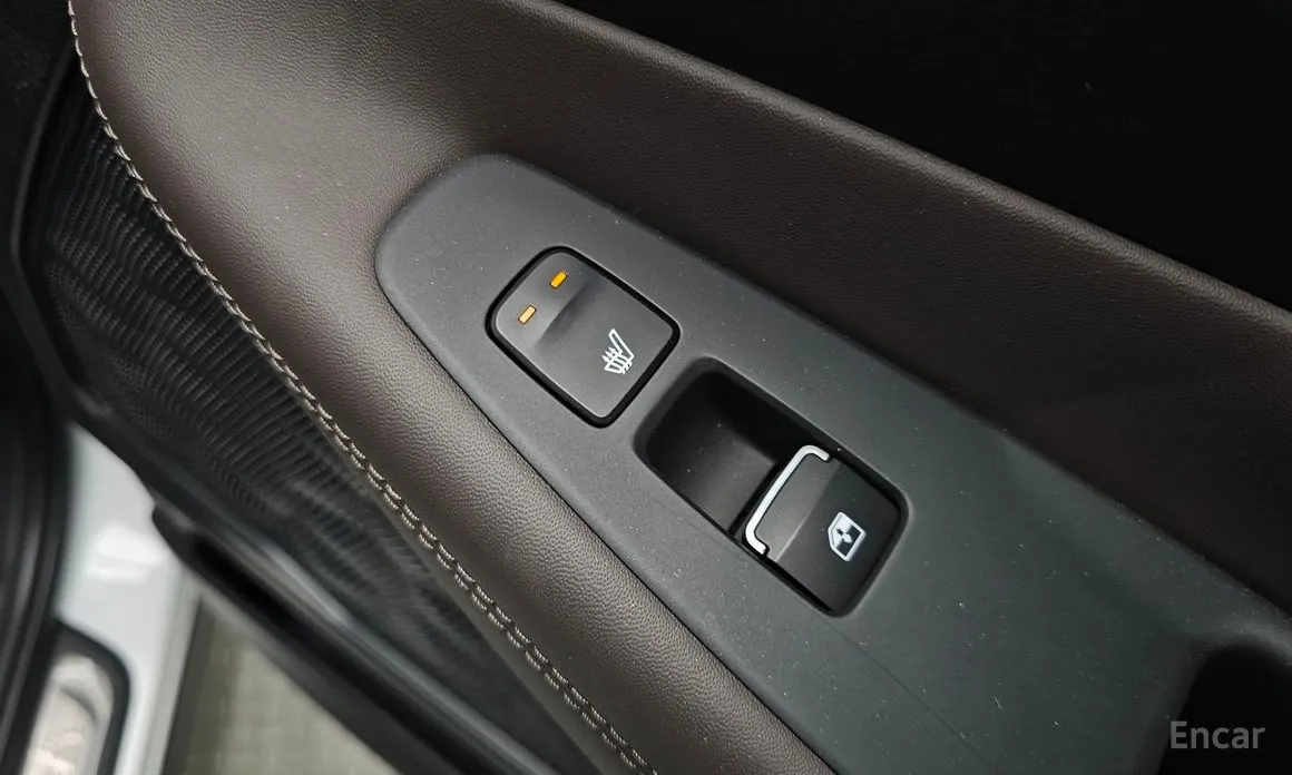 Фото 19 - Hyundai Santa Fe