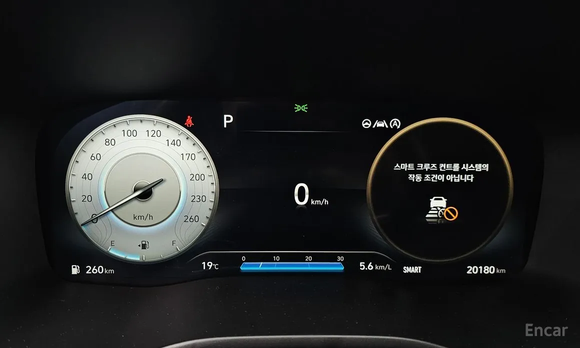 Фото 8 - Hyundai Santa Fe