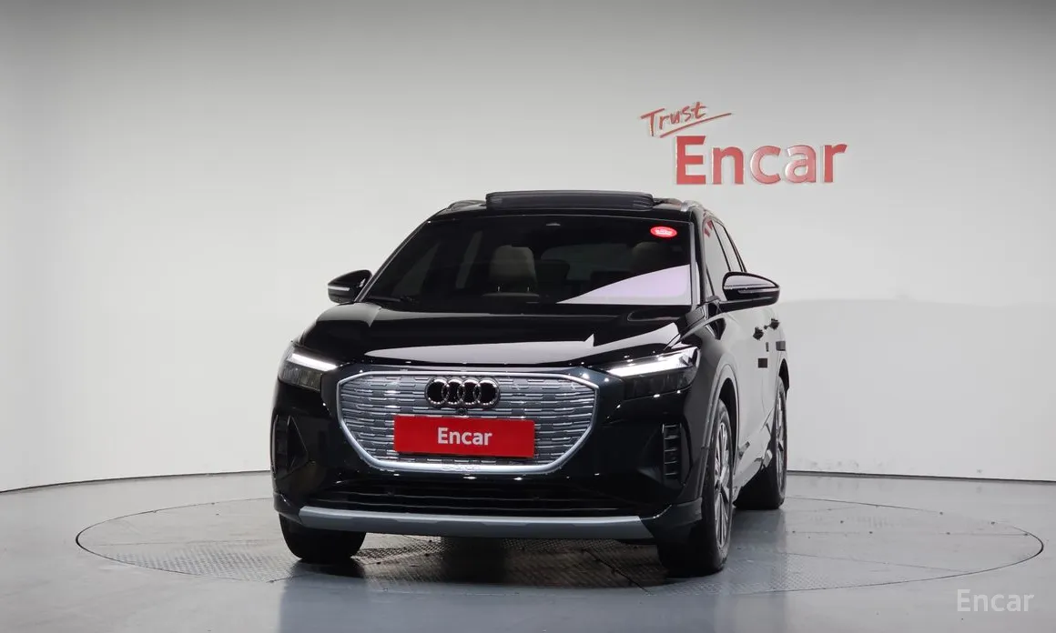 Фото 3 - Audi Q4 e-tron