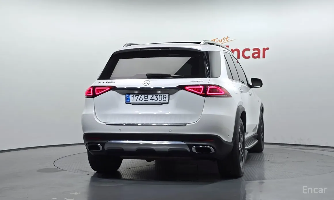 Фото 4 - Mercedes-Benz GLE-Class