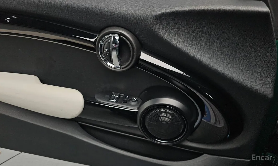 Фото 17 - Mini Cooper