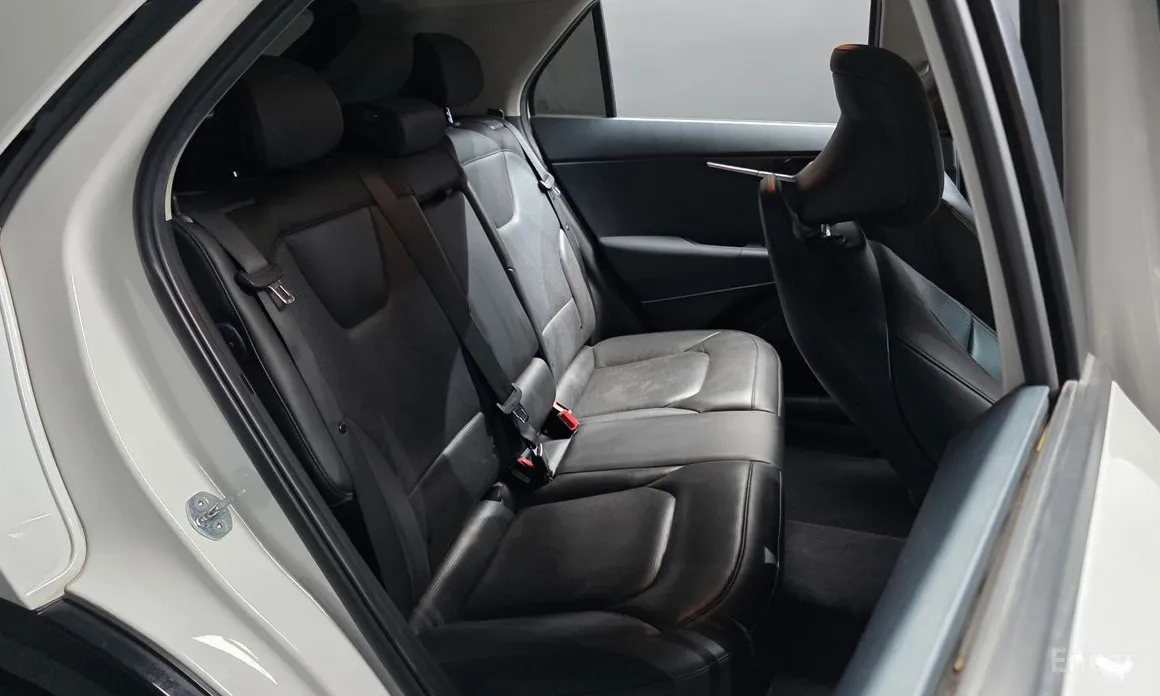 Фото 12 - Kia Niro