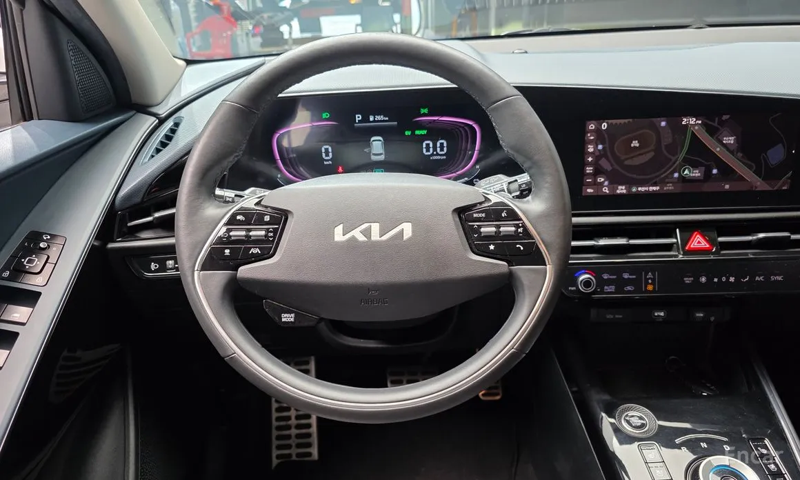 Фото 13 - Kia Niro