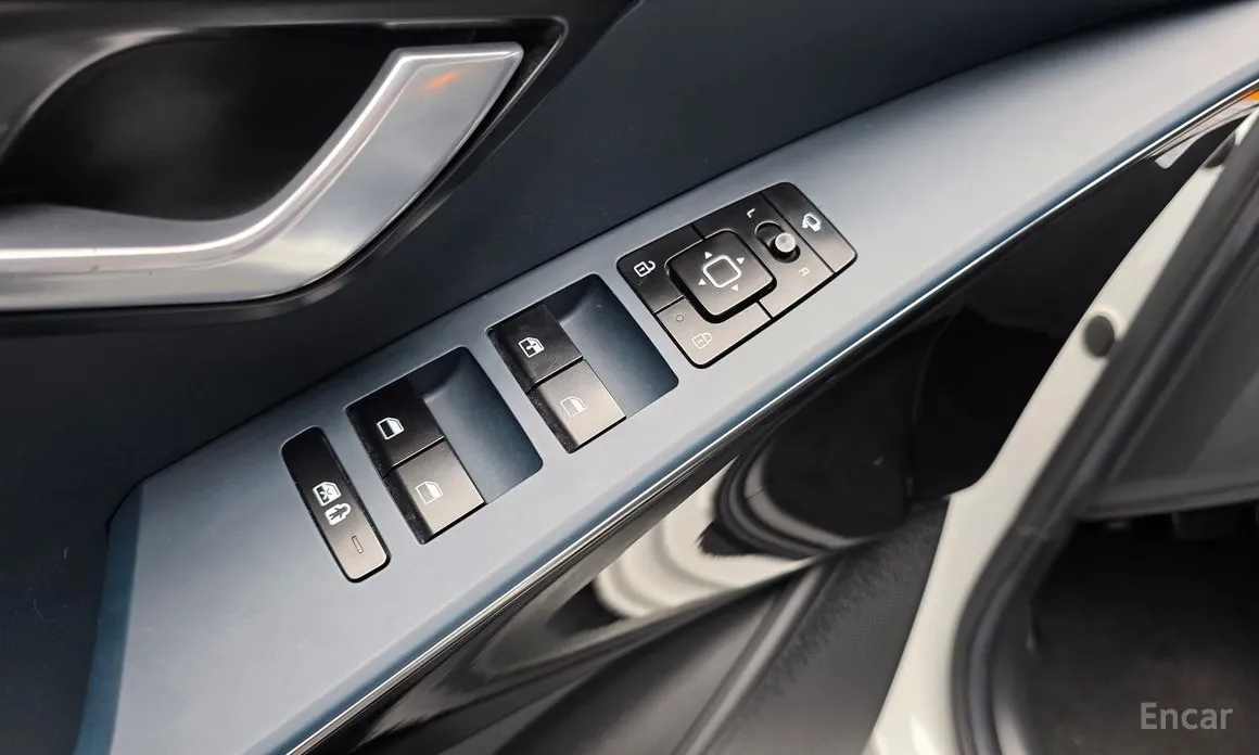 Фото 17 - Kia Niro