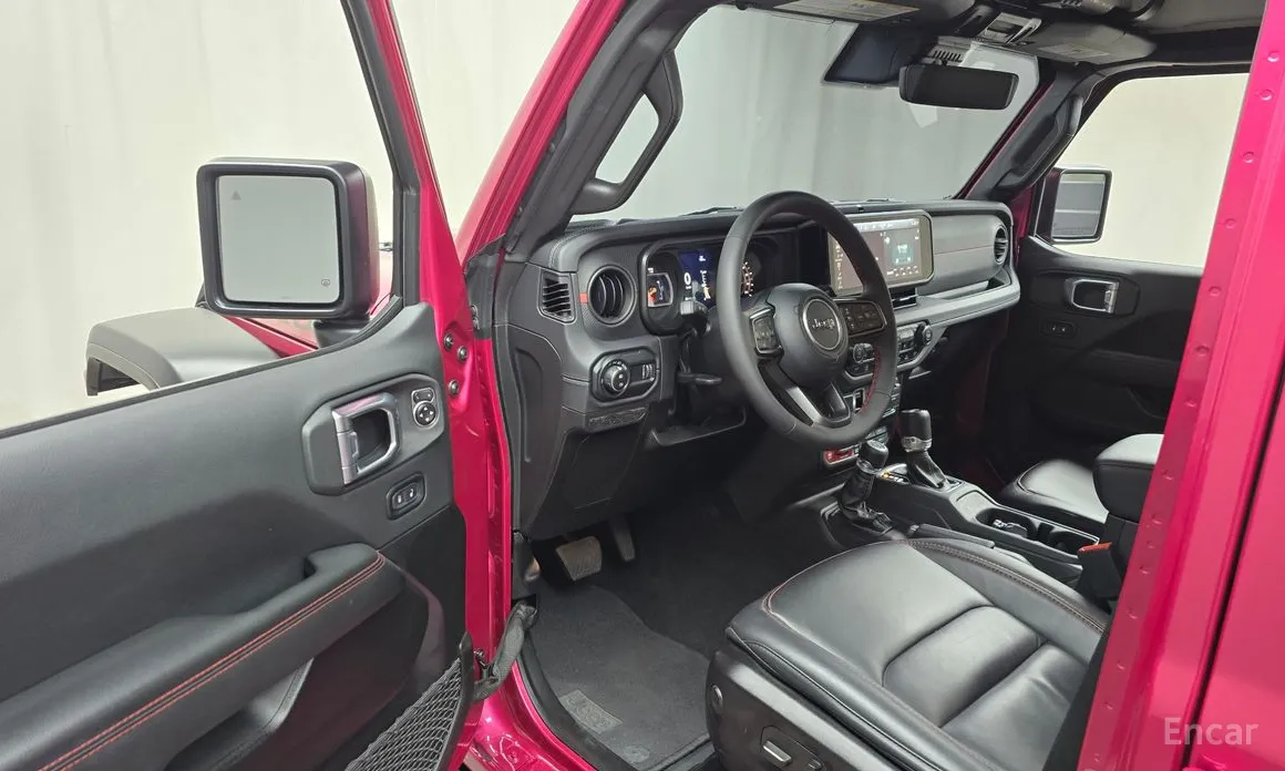 Фото 10 - Jeep Wrangler