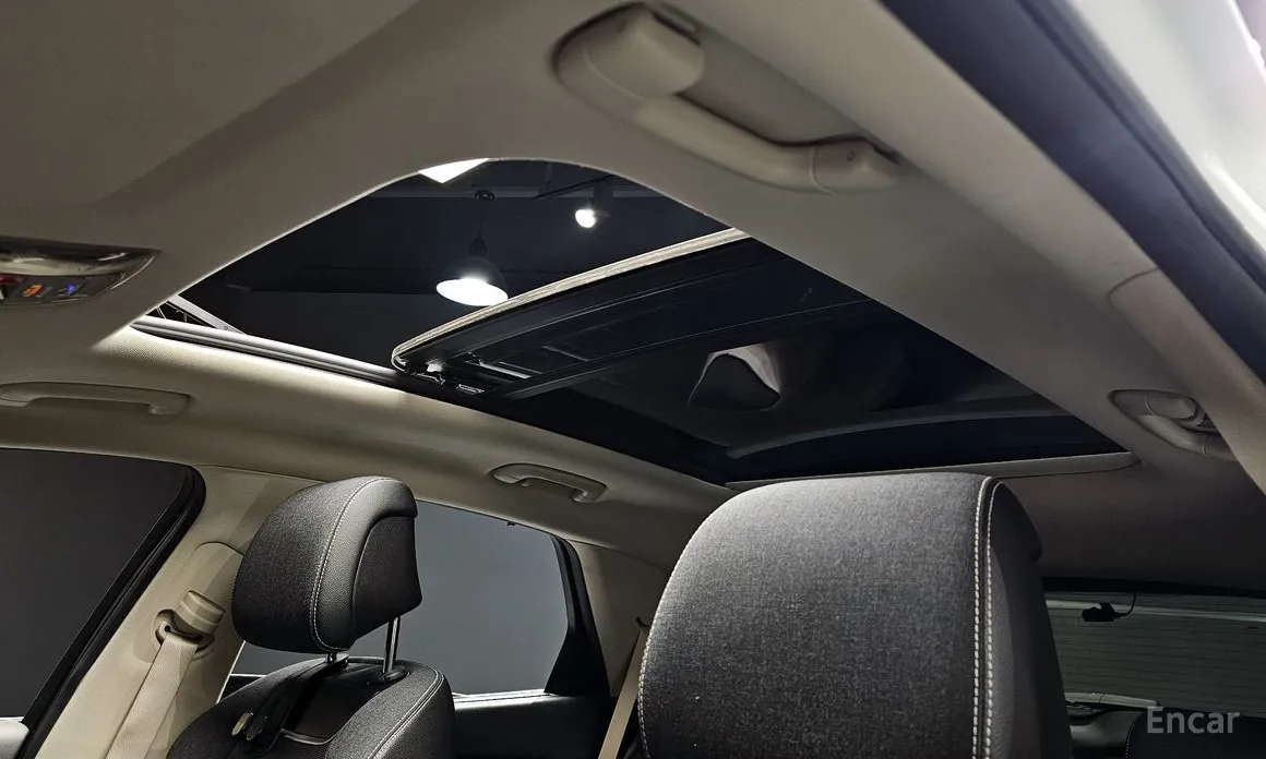 Фото 9 - Genesis GV70