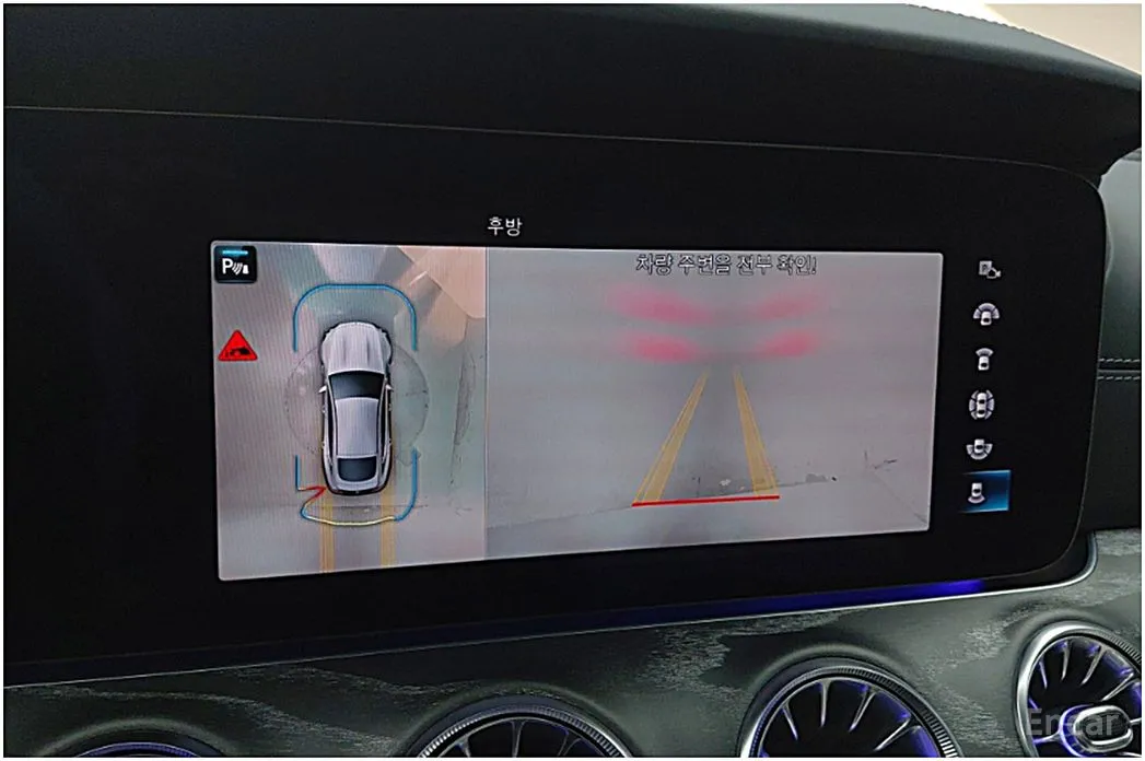 Фото 16 - Mercedes-Benz AMG GT