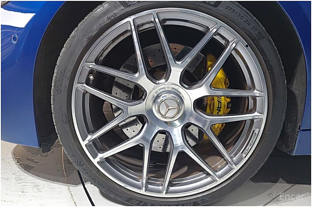 Фото 9 - Mercedes-Benz AMG GT