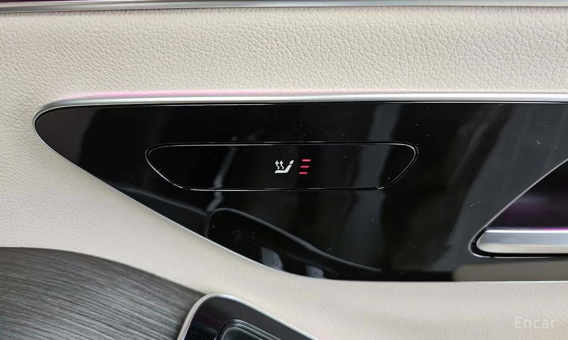 Фото 19 - Mercedes-Benz S-Class