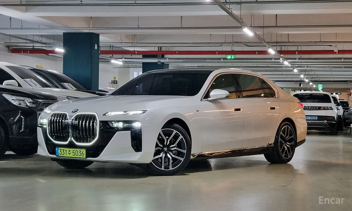 Фото 1 - BMW 7 Series