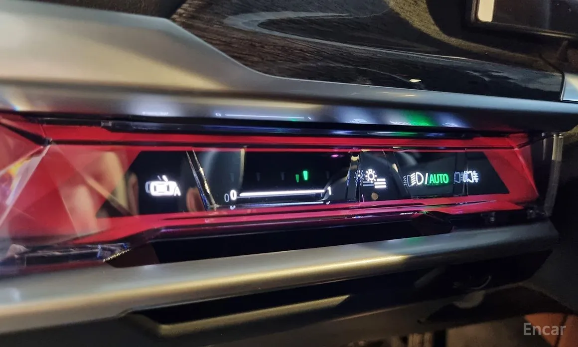 Фото 16 - BMW 7 Series