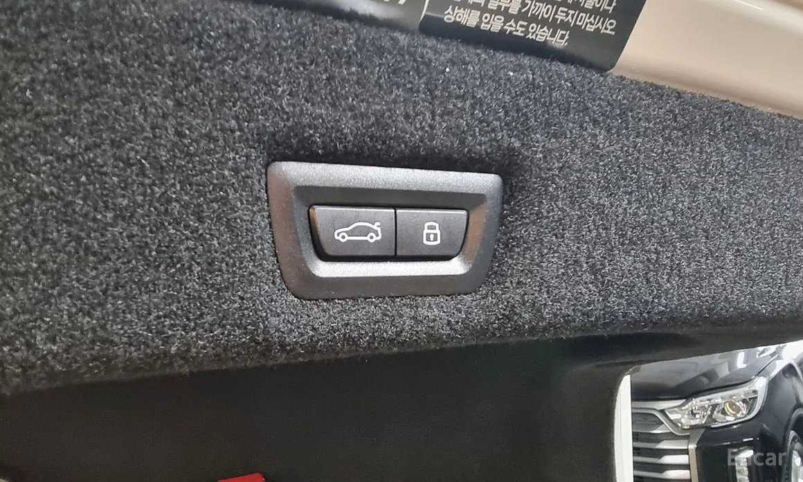 Фото 19 - BMW 7 Series