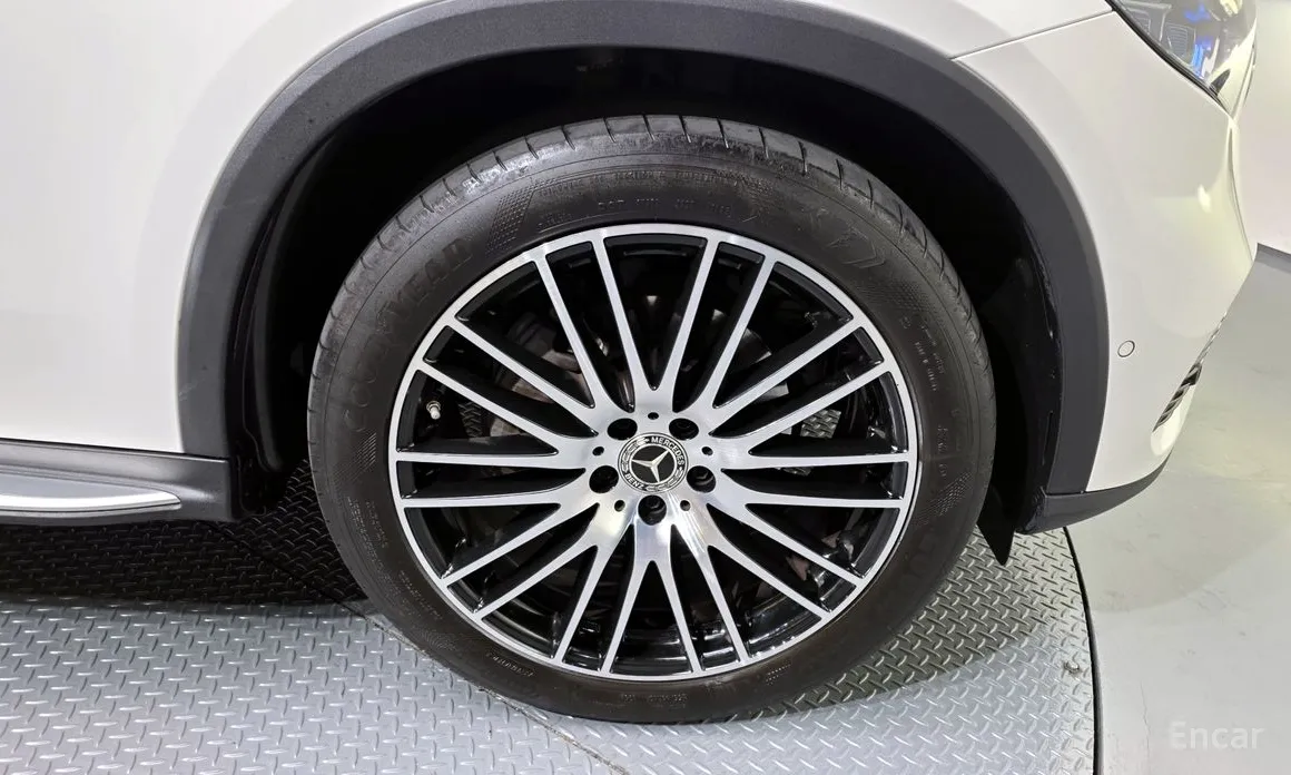 Фото 5 - Mercedes-Benz GLC-Class