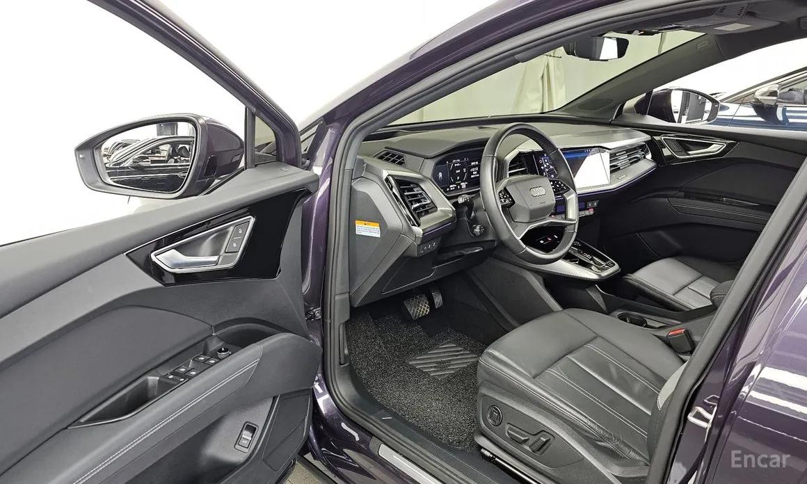 Фото 10 - Audi Q4 e-tron