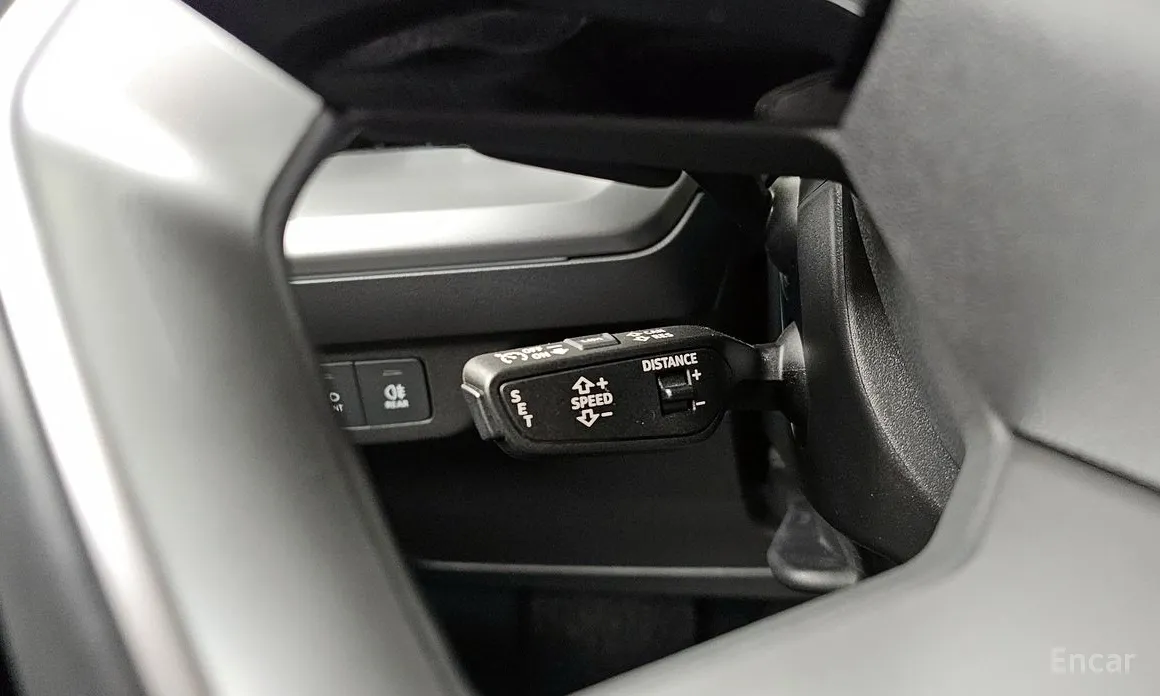 Фото 19 - Audi Q4 e-tron