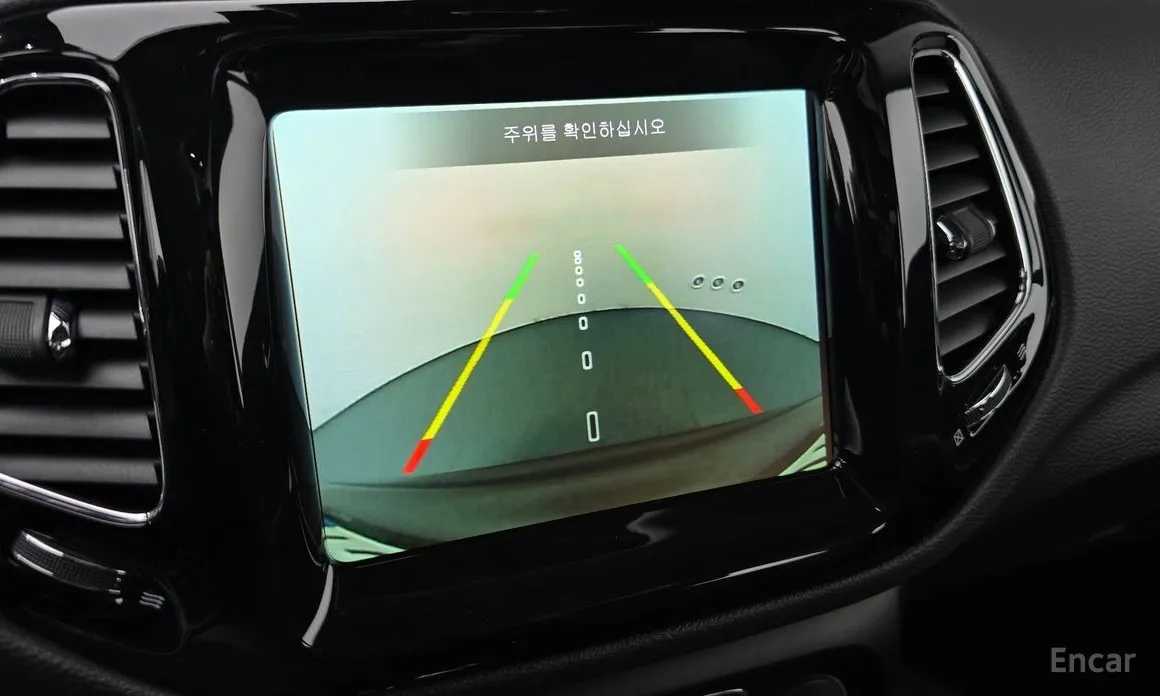 Фото 16 - Jeep Compass