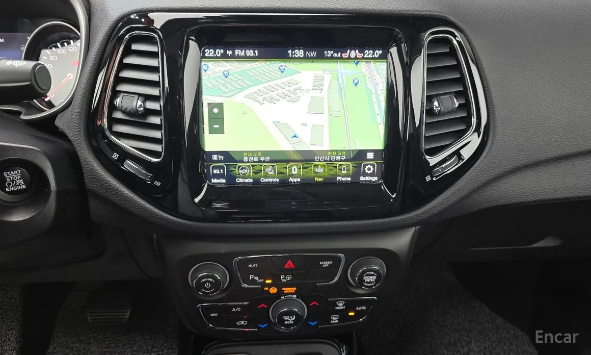 Фото 18 - Jeep Compass