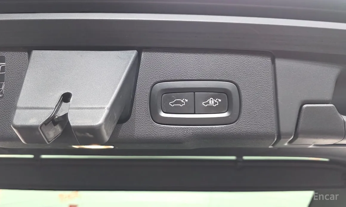 Фото 20 - Volvo XC60